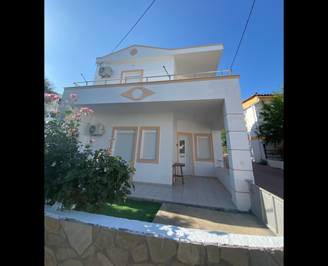 Image No.1-House for sale