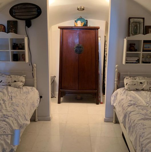 Image No.13-2 Bed House for sale