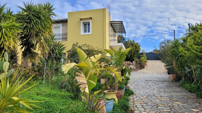 Image No.2-3 Bed House for sale