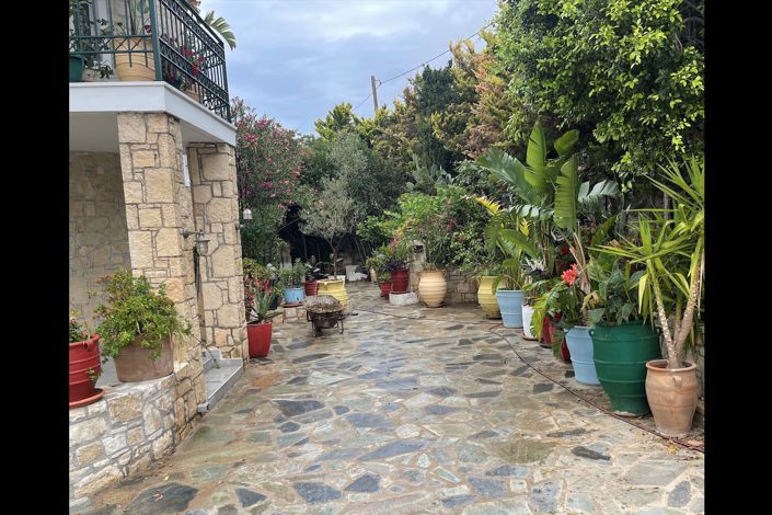 Image No.3-3 Bed House for sale