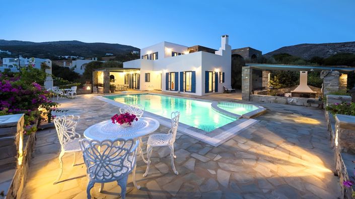 Image No.2-7 Bed Villa for sale