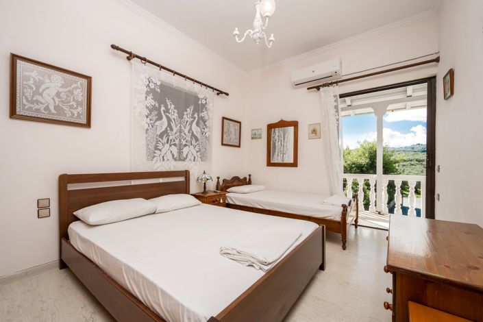 Image No.11-4 Bed Villa for sale