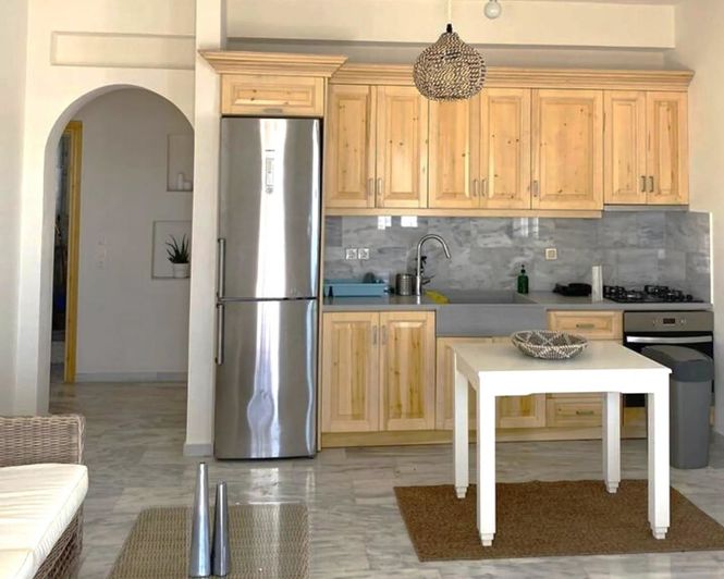 Image No.6-2 Bed House for sale