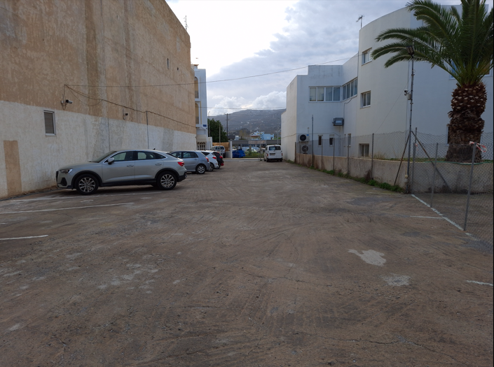 Image No.1-50 Bed Plot for sale