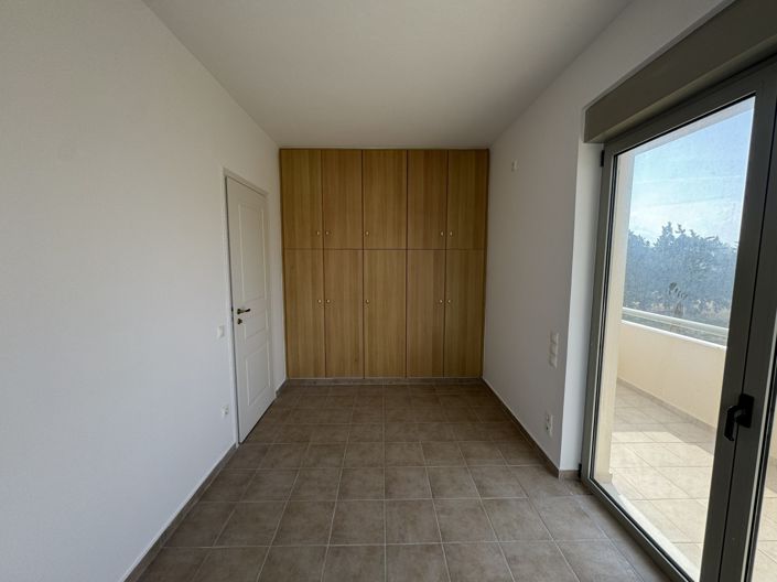 Image No.11-5 Bed House for sale