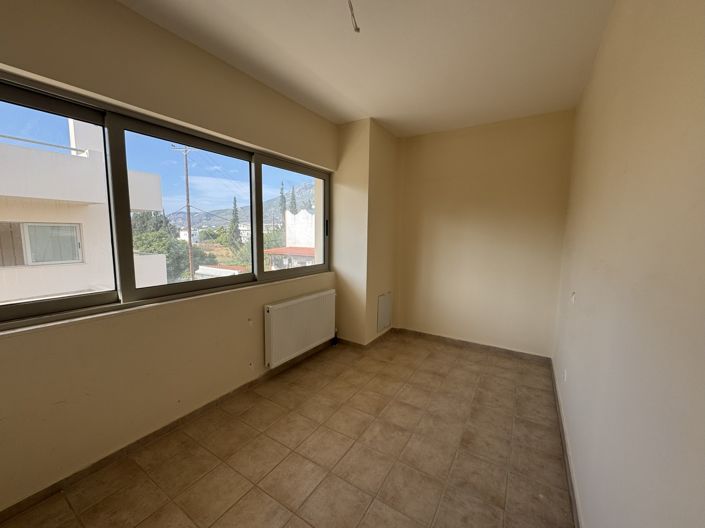 Image No.16-5 Bed House for sale