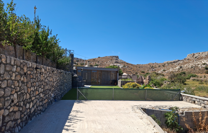 Image No.11-2 Bed House for sale
