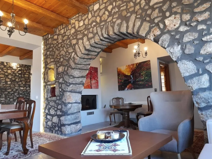 Image No.6-2 Bed House for sale