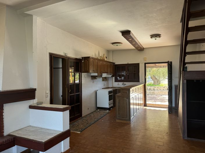 Image No.8-House for sale