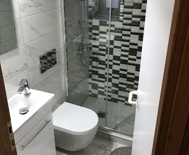 Image No.10-7 Bed House for sale