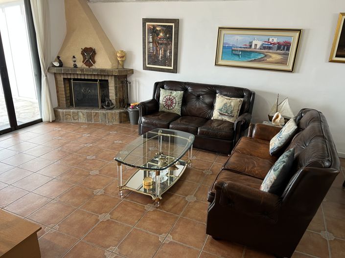 Image No.5-7 Bed House for sale