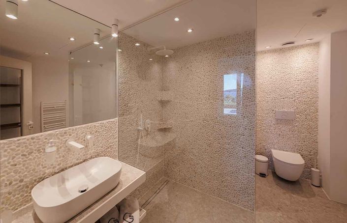 Image No.10-3 Bed Villa for sale