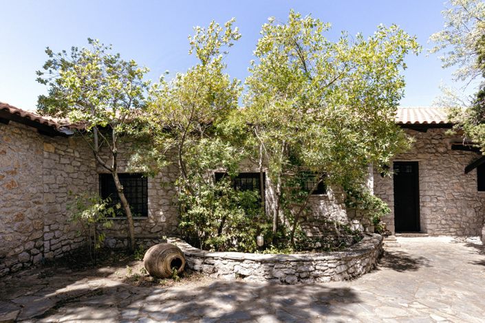 Image No.2-6 Bed Villa for sale