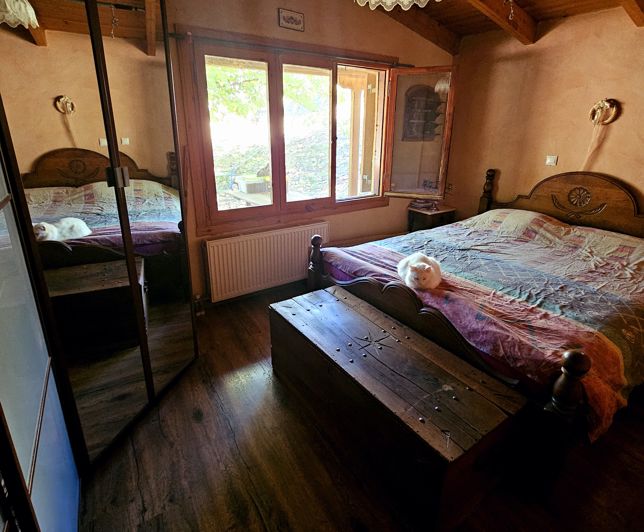 Image No.13-1 Bed Property for sale