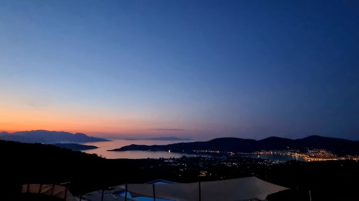 Image No.19-1 Bed Property for sale