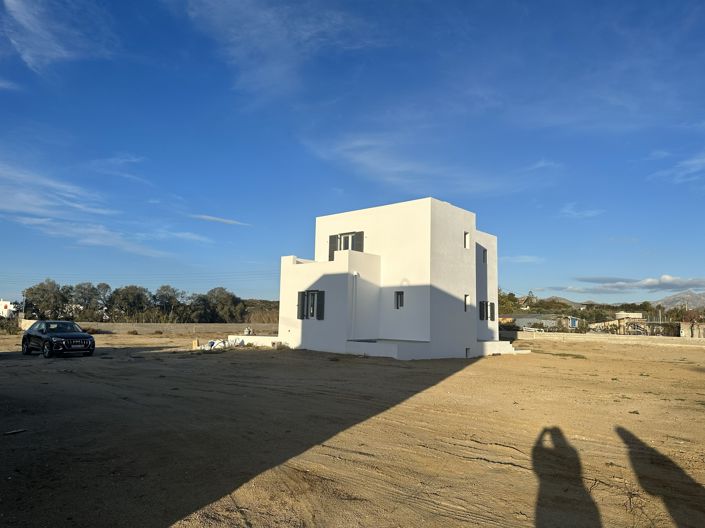 Image No.3-3 Bed House for sale