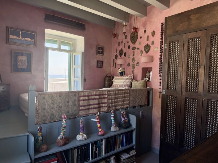 Image No.13-2 Bed House for sale