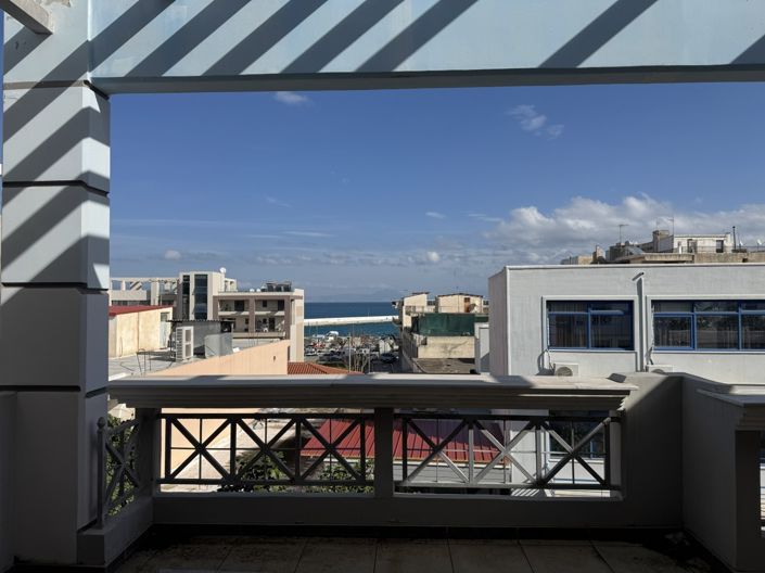 Image No.10-3 Bed Apartment for sale