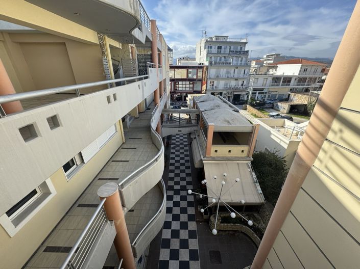 Image No.11-3 Bed Apartment for sale