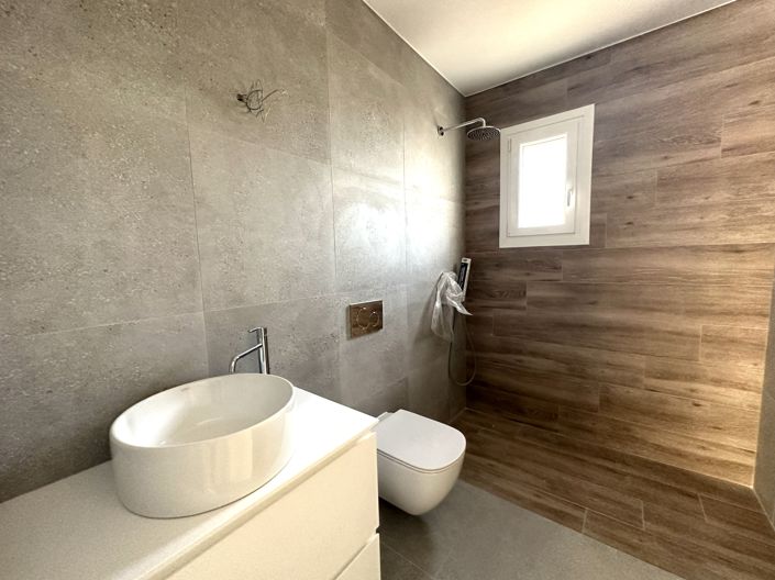 Image No.9-2 Bed Villa for sale