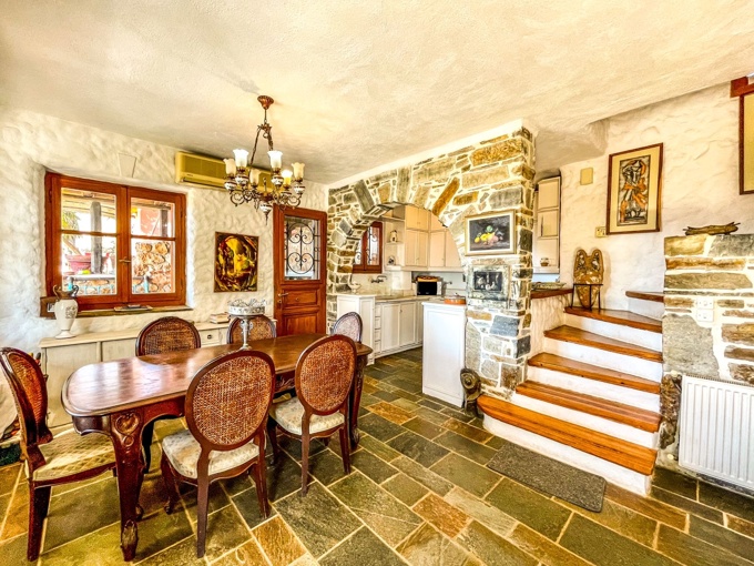 Image No.8-5 Bed Villa for sale
