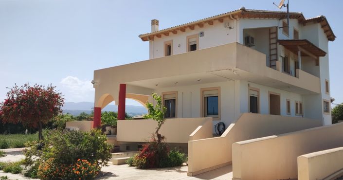 Image No.28-8 Bed House for sale