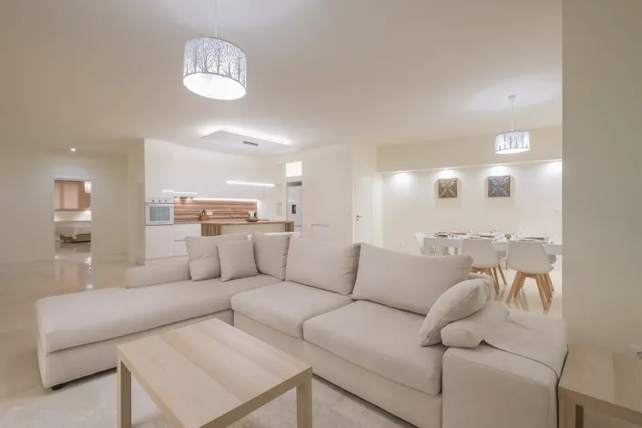 Image No.3-3 Bed Apartment for sale