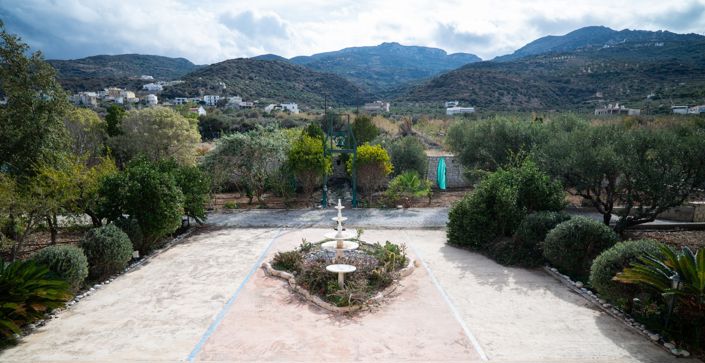 Image No.2-6 Bed Villa for sale