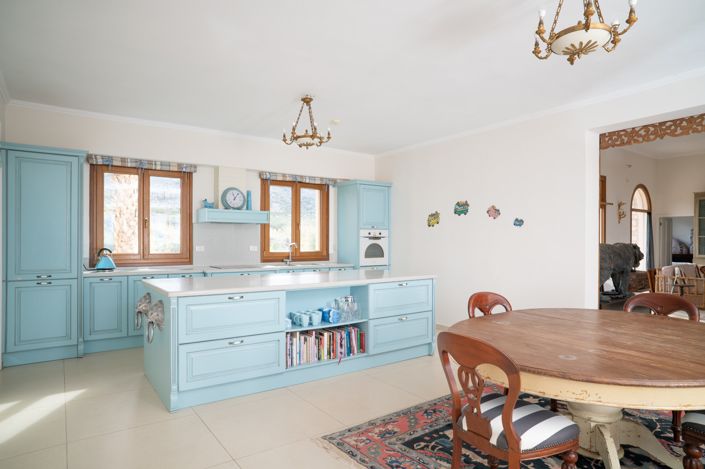 Image No.9-6 Bed Villa for sale