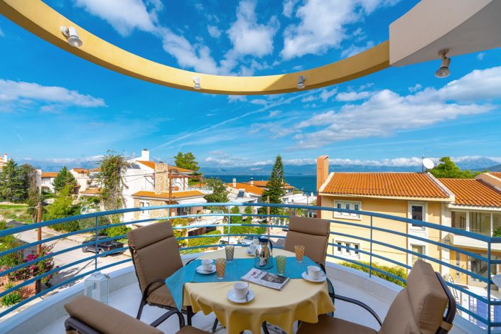 Rare luxury house with astonishing panoramic sea view
