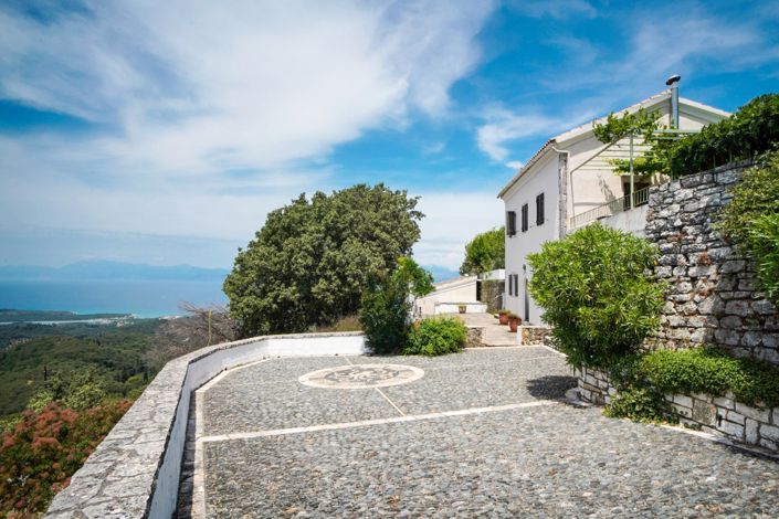 Image No.2-4 Bed Villa for sale