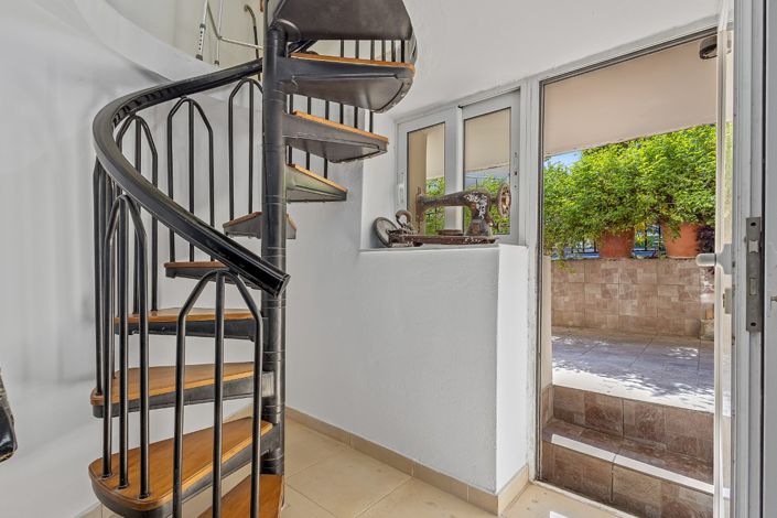 Image No.14-3 Bed Apartment for sale