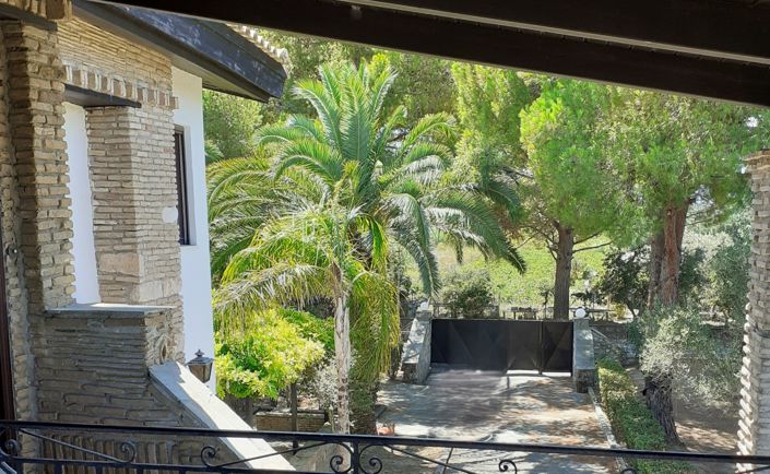 Image No.3-3 Bed House for sale