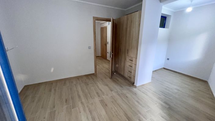 Image No.11-4 Bed House for sale