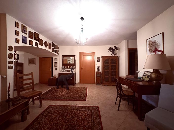 Image No.13-4 Bed House for sale