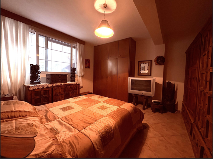 Image No.16-4 Bed House for sale