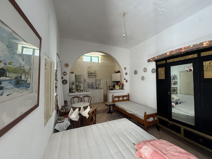 Image No.13-4 Bed House for sale