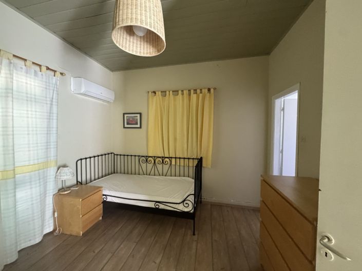 Image No.8-4 Bed House for sale