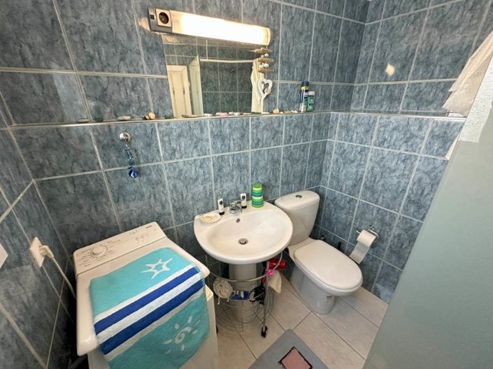 Image No.10-4 Bed House for sale