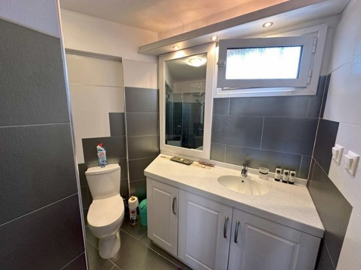 Image No.19-4 Bed House for sale