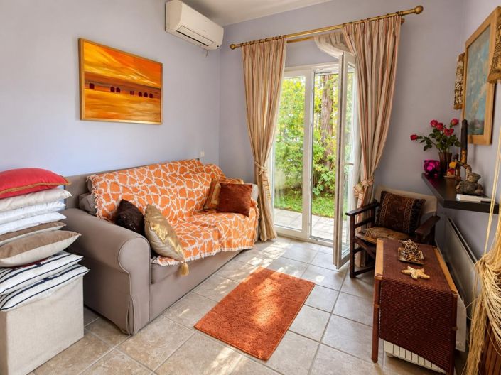 Image No.11-2 Bed Villa for sale
