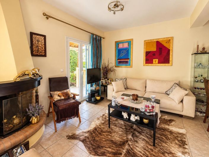 Image No.9-2 Bed Villa for sale