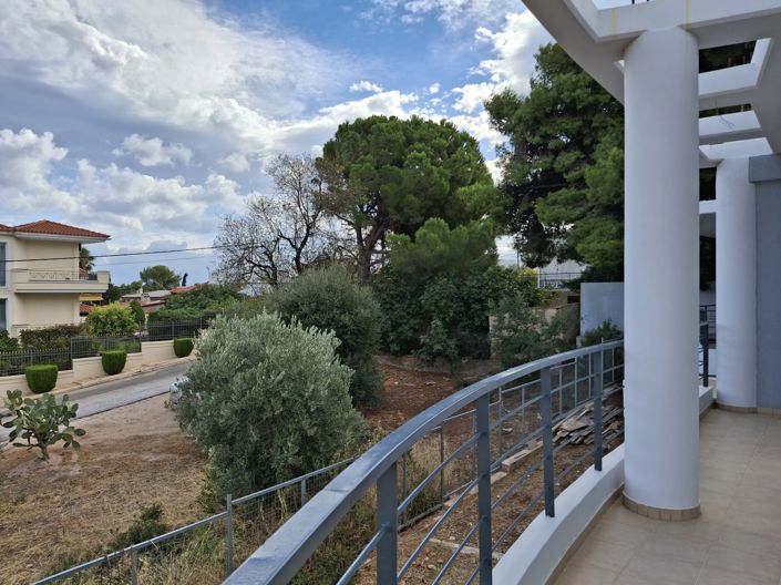 Image No.14-3 Bed House for sale