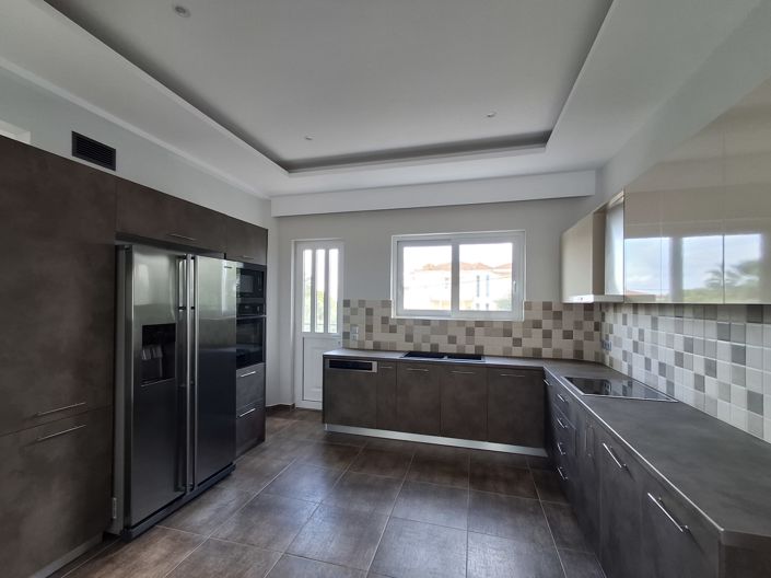 Image No.7-3 Bed House for sale