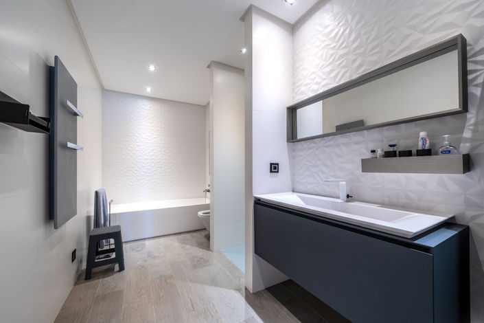 Image No.6-5 Bed Villa for sale