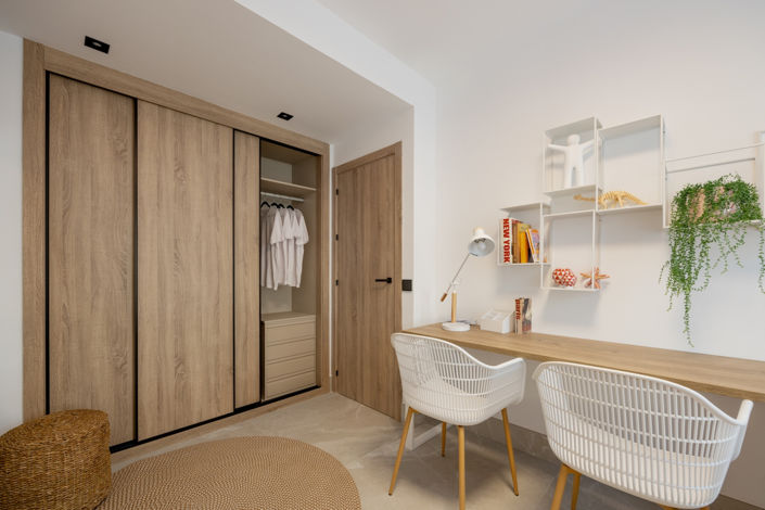 Image No.17-3 Bed Townhouse for sale