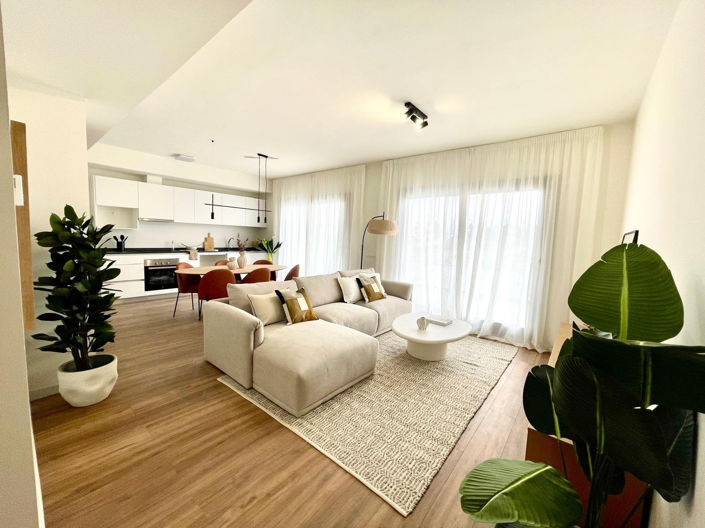 Image No.3-Penthouse de 3 chambres à vendre à Estepona