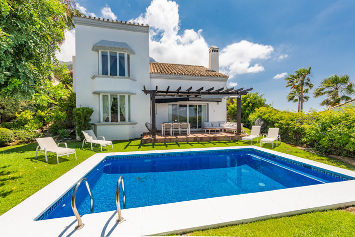 Image No.1-Villa de 3 chambres à vendre à Istán