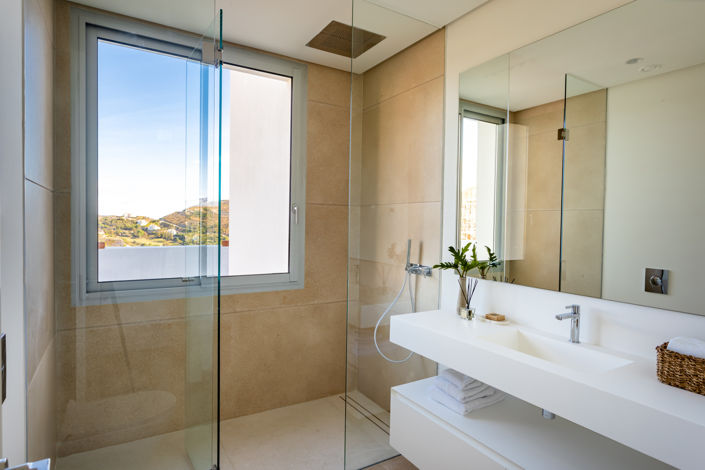 Image No.38-3 Bed Apartment for sale