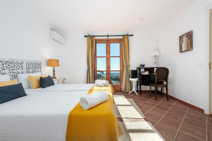 Image No.15-7 Bed Villa for sale